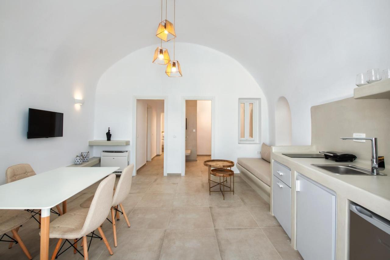 Hill Suites Fira  Bagian luar foto