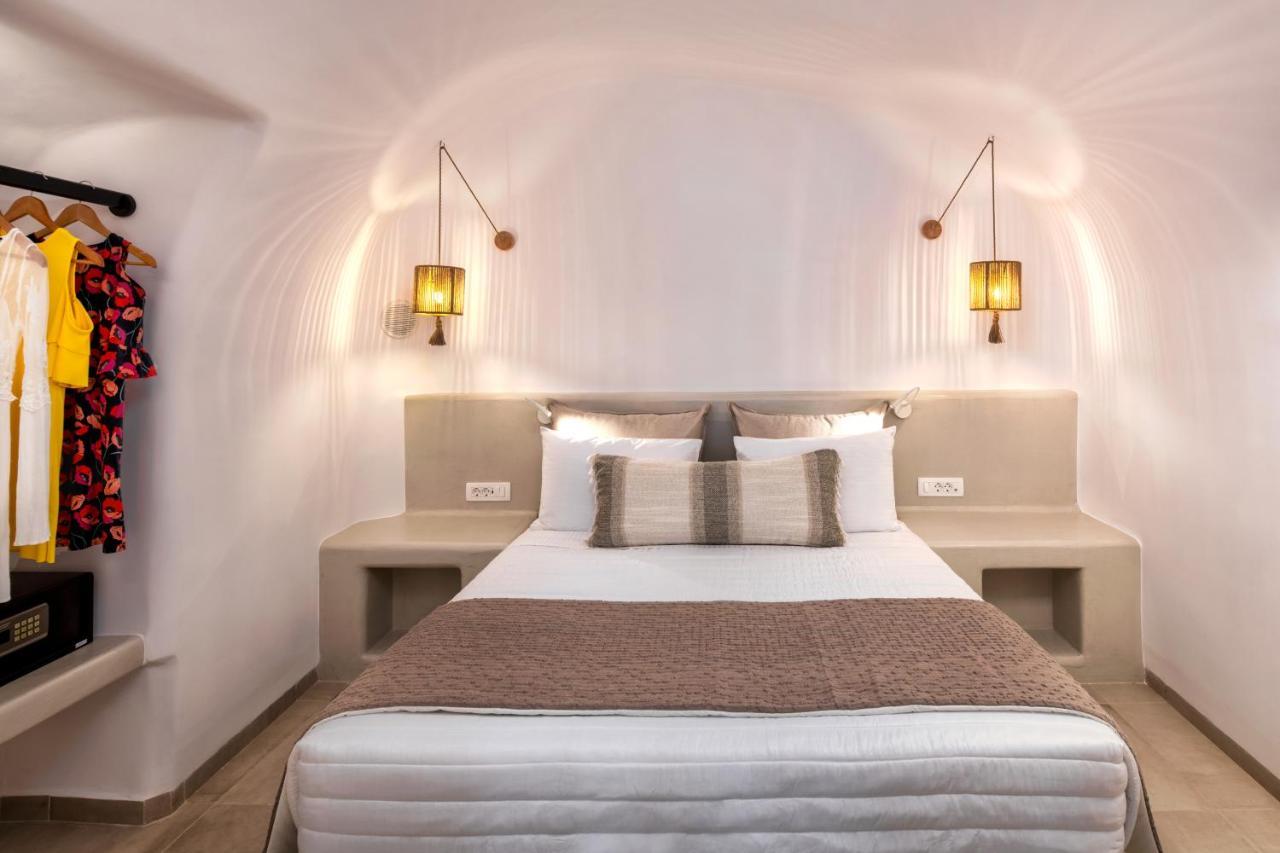 Hill Suites Fira  Bagian luar foto