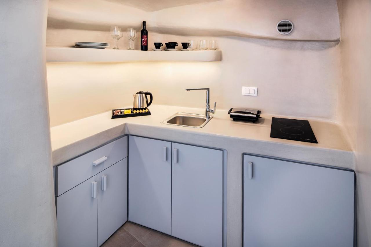 Hill Suites Fira  Bagian luar foto