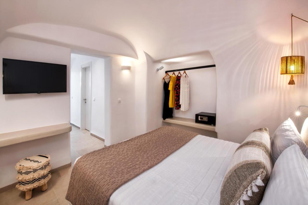 Hill Suites Fira  Bagian luar foto