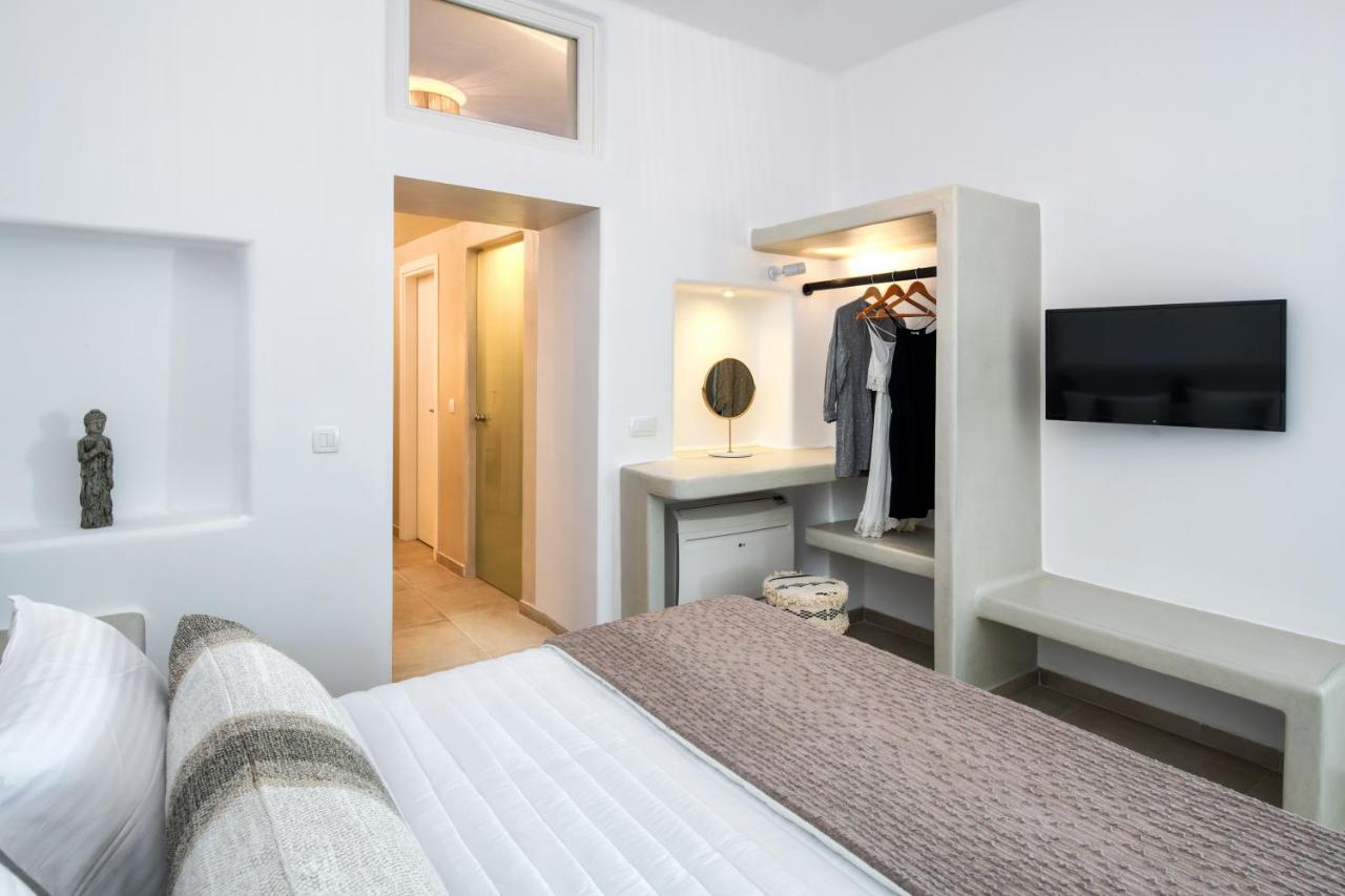 Hill Suites Fira  Bagian luar foto
