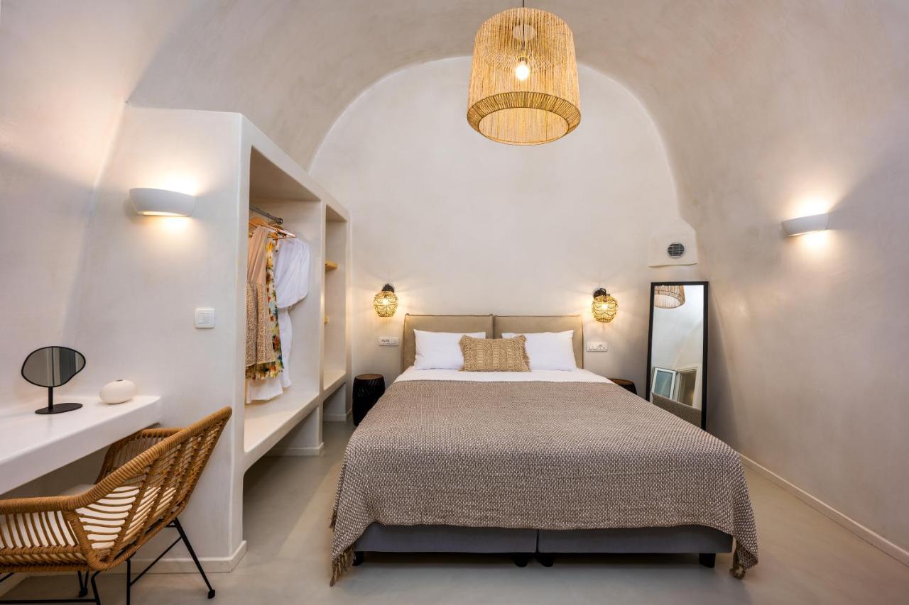 Hill Suites Fira  Bagian luar foto