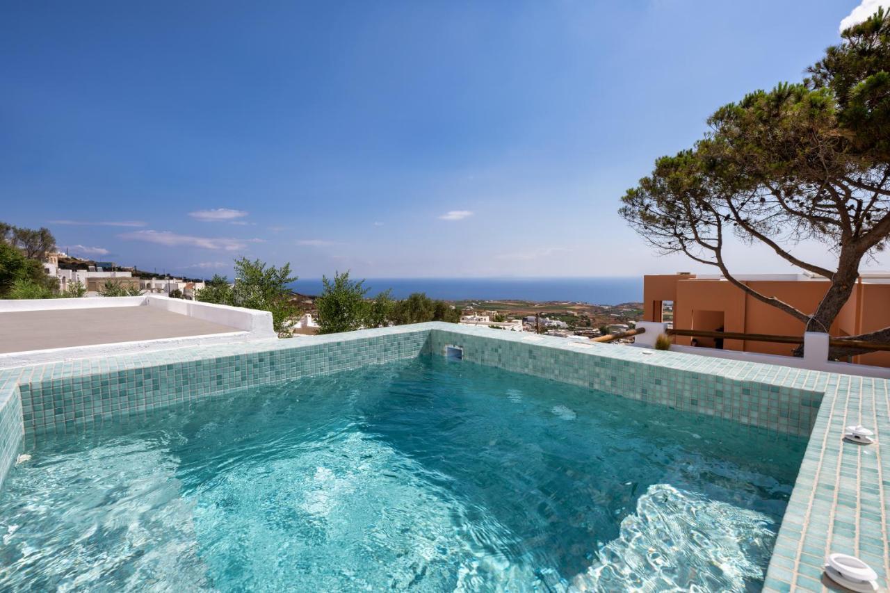 Hill Suites Fira  Bagian luar foto