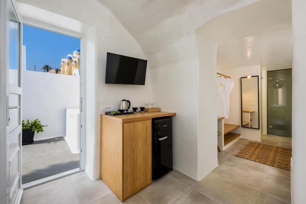 Hill Suites Fira  Bagian luar foto