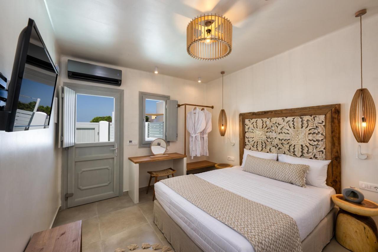 Hill Suites Fira  Bagian luar foto