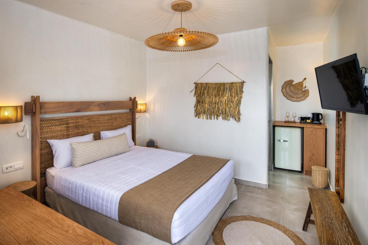 Hill Suites Fira  Bagian luar foto