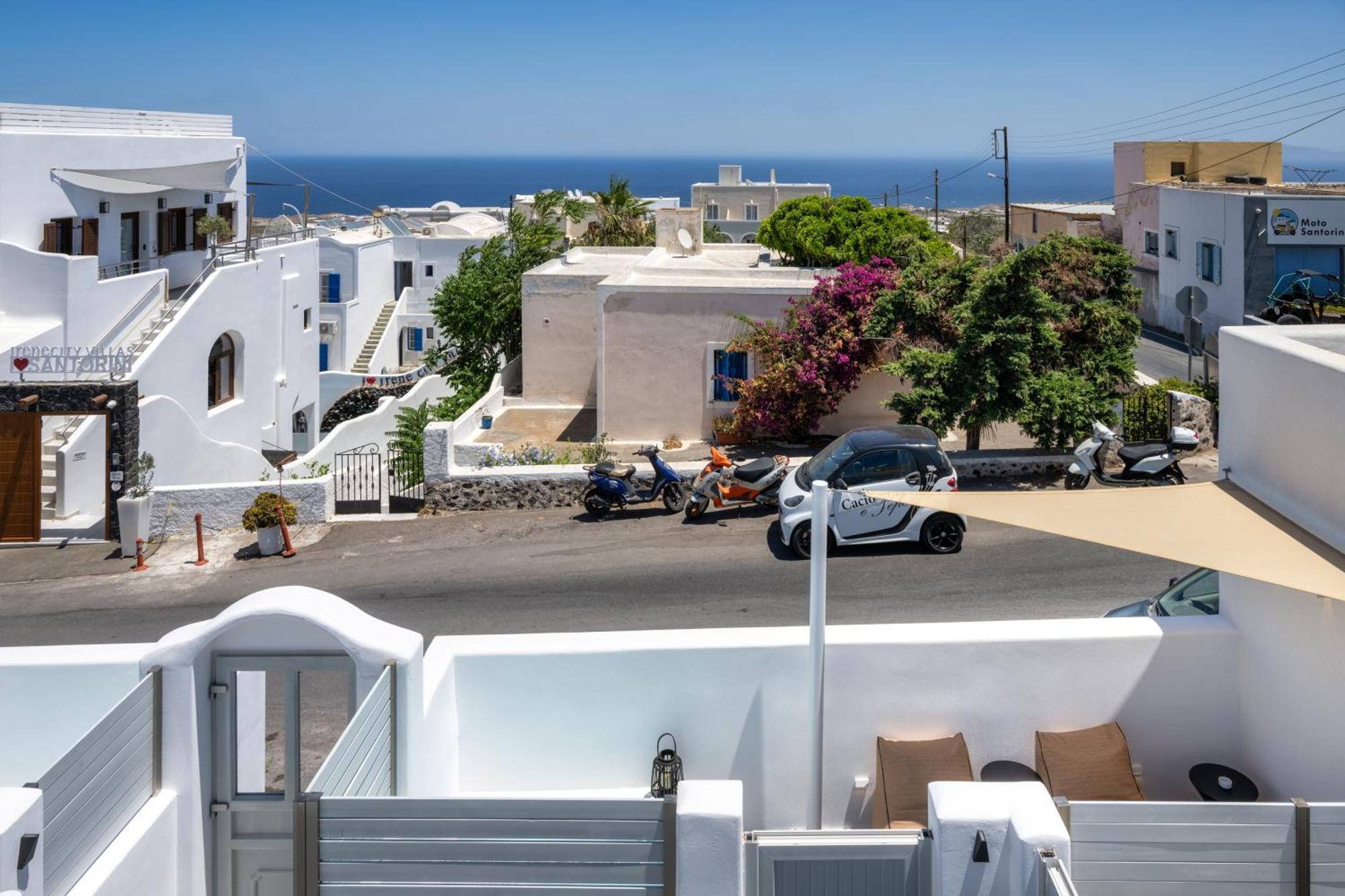 Hill Suites Fira  Bagian luar foto